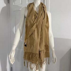 4 bundle scarfs